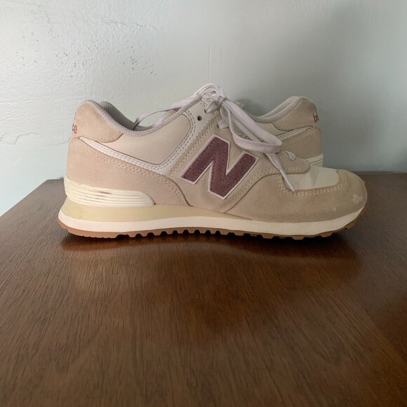 New Balance #574 Sneakers Color: Linen with Light Purple/Mauve - Picture 4 of 6